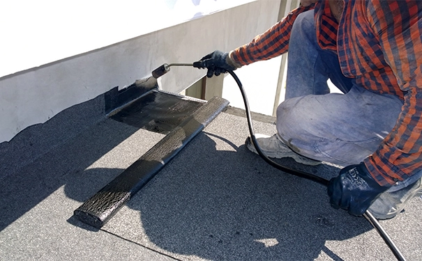 瓦房房顶漏水修补方法