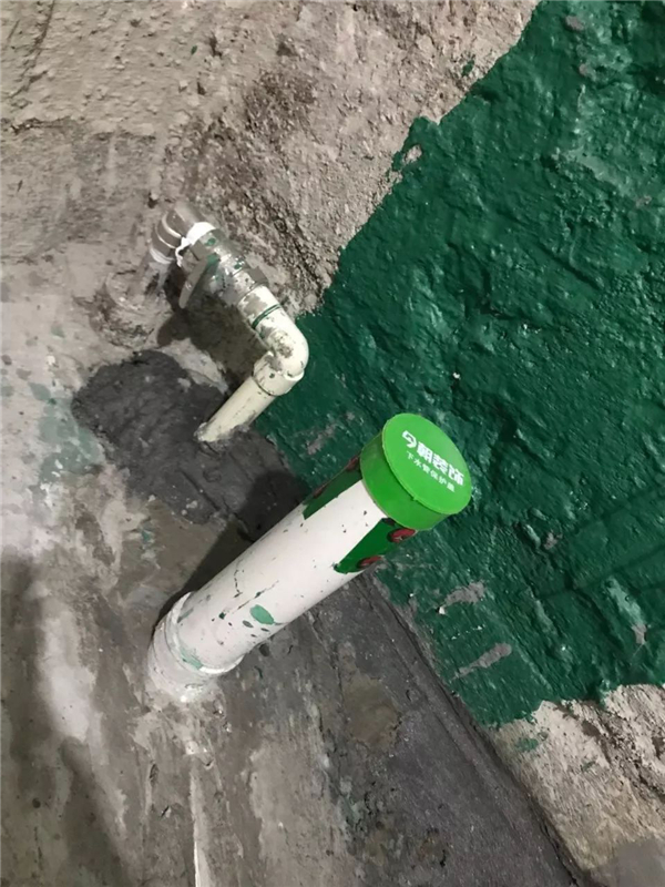 线盒及下水管道口成品保护.jpg