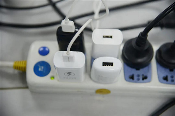 插座不够用怎么办